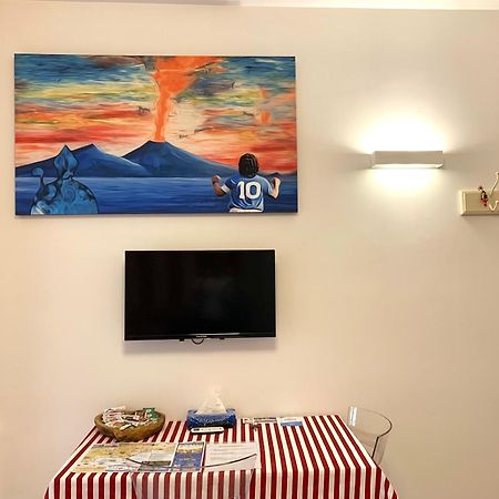 Casa Giulia, Nuovo Appartamento In Centro! Neapel Exteriör bild